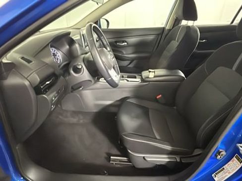 Used 2020 Nissan Sentra SV FWD image 11