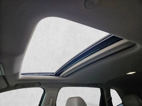 Used 2025 Honda CR-V EX image 15