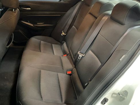 Used 2021 Nissan Altima 2.5 SV w/ SV Premium Package image 5