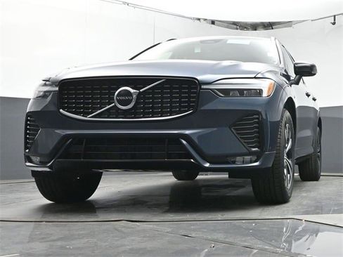 New 2025 Volvo XC60 B5 Core image 34