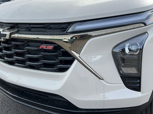 New 2026 Chevrolet Trax RS w/ Driver Confidence Package FWD image 9