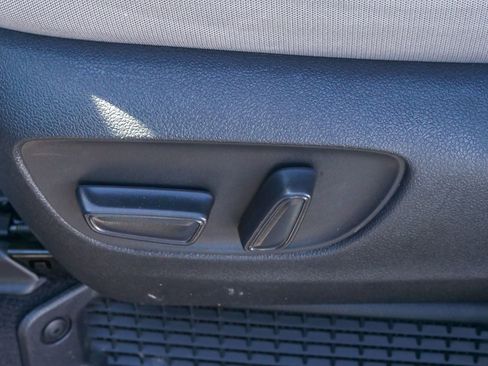 Used 2022 Toyota Sienna LE image 20