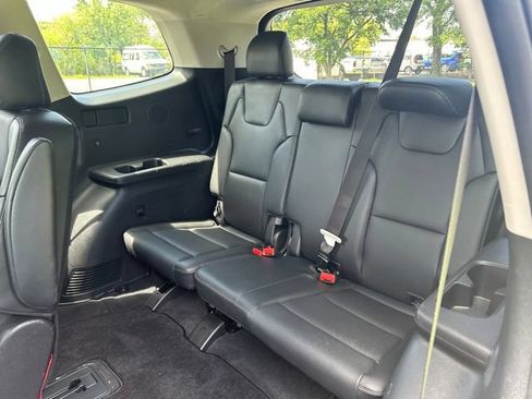 Certified 2024 Kia Telluride SX Prestige AWD/4WD image 31