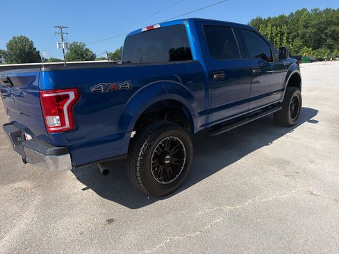 Used 2017 Ford F150 XLT AWD/4WD image 4