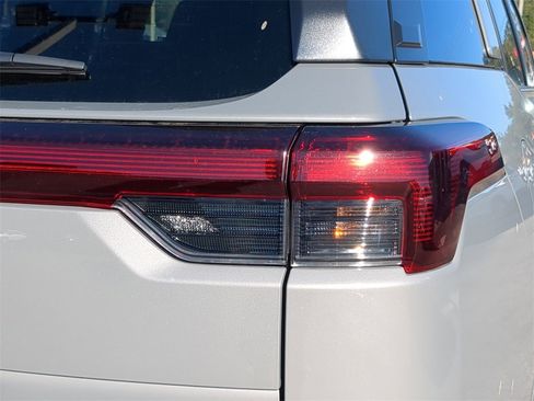 New 2026 Subaru Outback Limited image 8