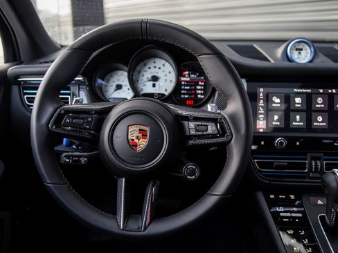 Certified 2026 Porsche Macan GTS AWD/4WD image 8