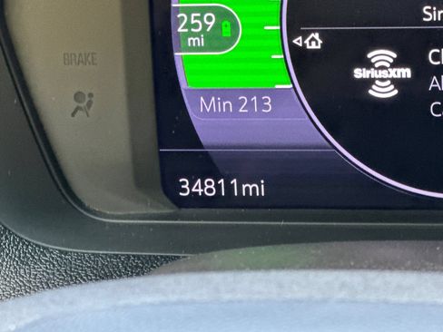 Used 2023 Chevrolet Bolt LT w/ Infotainment Package FWD image 3