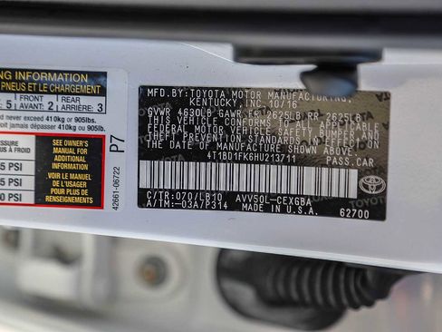 Used 2017 Toyota Camry XLE image 27