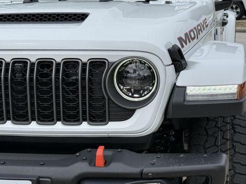 New 2026 Jeep Gladiator Mojave AWD/4WD image 8