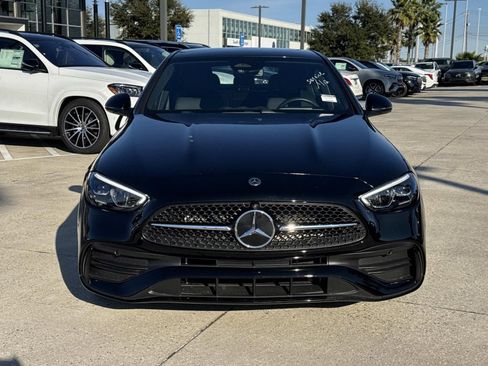 Used 2025 Mercedes-Benz C 300 Sedan image 2