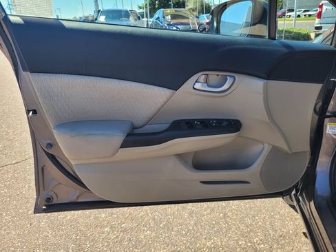 Used 2014 Honda Civic LX image 18