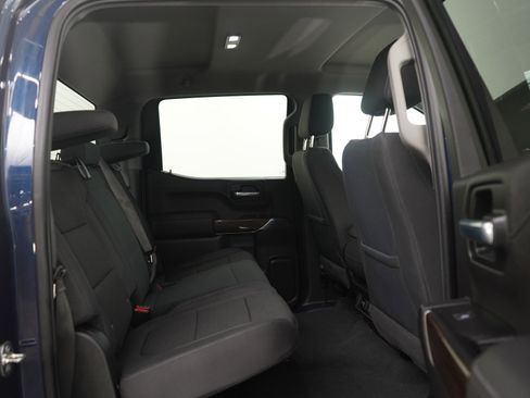 Used 2019 GMC Sierra 1500 SLE w/ SLE Value Package AWD/4WD image 12