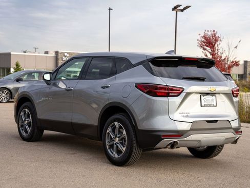 Used 2025 Chevrolet Blazer LT image 5