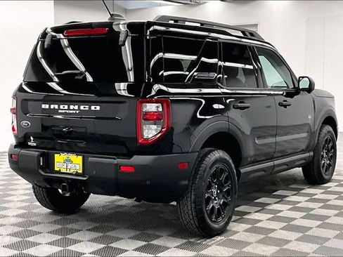 Used 2025 Ford Bronco Sport Badlands image 14