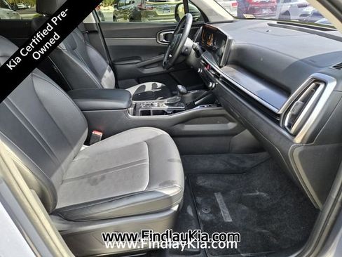 Certified 2024 Kia Sorento EX w/ Panoramic Sunroof Package FWD image 21