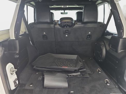 Used 2021 Jeep Wrangler Unlimited Rubicon image 29