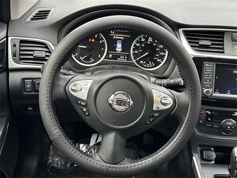 Used 2019 Nissan Sentra SV w/ Special Edition Package image 4