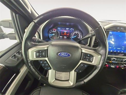 Certified 2022 Ford F350 Lariat w/ Camper Package image 12