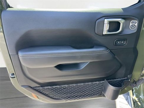 Used 2022 Jeep Wrangler Unlimited Sahara w/ Cold Weather Group image 25