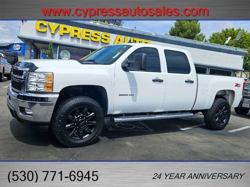 Used 2014 Chevrolet Silverado 2500 LT w/ Interior Plus Package AWD/4WD image 1