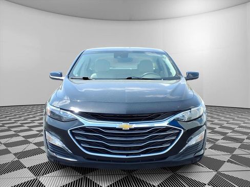Used 2021 Chevrolet Malibu LT w/ Leather Package image 2