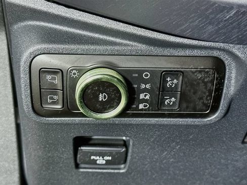 Used 2025 Ford Bronco Outer Banks AWD/4WD image 11