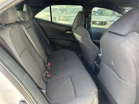 Certified 2025 Toyota Corolla SE image 19