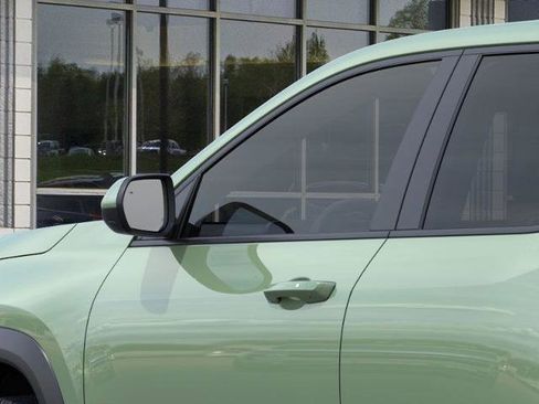 New 2026 Chevrolet Equinox LT image 36