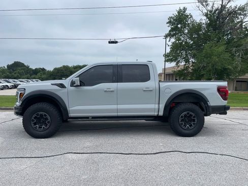 Certified 2024 Ford F150 Raptor AWD/4WD image 3