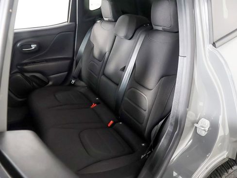 Used 2021 Jeep Renegade Latitude w/ Convenience Group FWD image 30