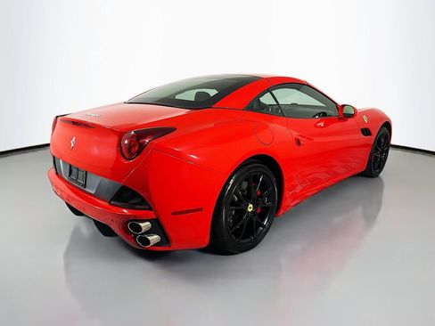 Used 2012 Ferrari California RWD image 9