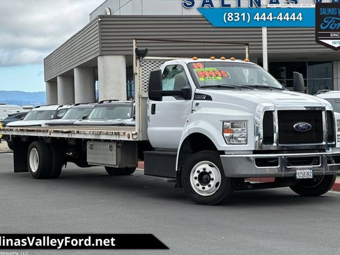 Used 2019 Ford F650 2WD Regular Cab Super Duty image 1