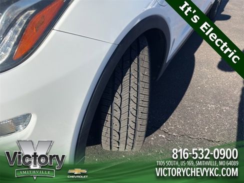 Used 2017 Chevrolet Bolt Premier image 26