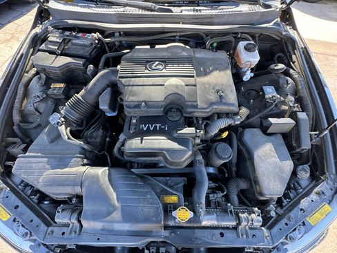Used 2002 Lexus IS 300 SportCross RWD image 15