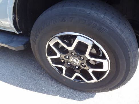 Used 2022 Ford Bronco Outer Banks AWD/4WD image 15