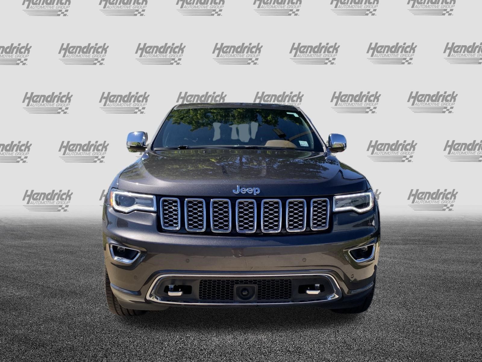 Used 2020 Jeep Grand Cherokee Overland AWD/4WD image 3
