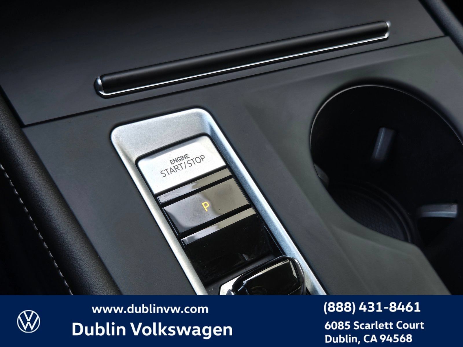 Used 2024 Volkswagen Atlas SE AWD/4WD image 19