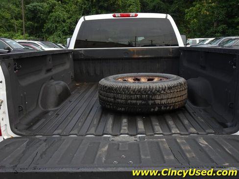 Used 2011 GMC Sierra 3500 SLT w/ SLT Convenience Package AWD/4WD image 18