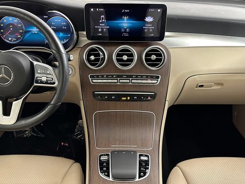 Used 2021 Mercedes-Benz GLC 300 4MATIC image 21