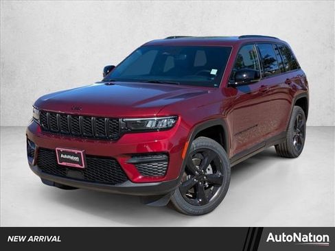 New 2024 Jeep Grand Cherokee Altitude image 1