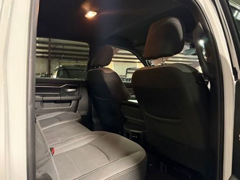 Used 2024 RAM 3500 Big Horn image 11