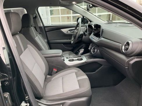 Certified 2024 Chevrolet Blazer LT w/ Convenience Package image 18
