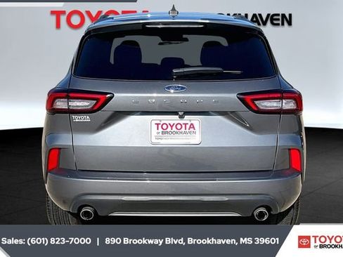 Used 2024 Ford Escape ST-Line image 4