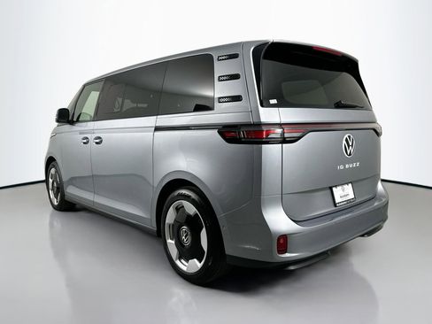New 2025 Volkswagen ID. Buzz Pro S image 6