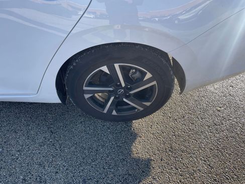 Used 2025 Nissan Sentra SV image 30