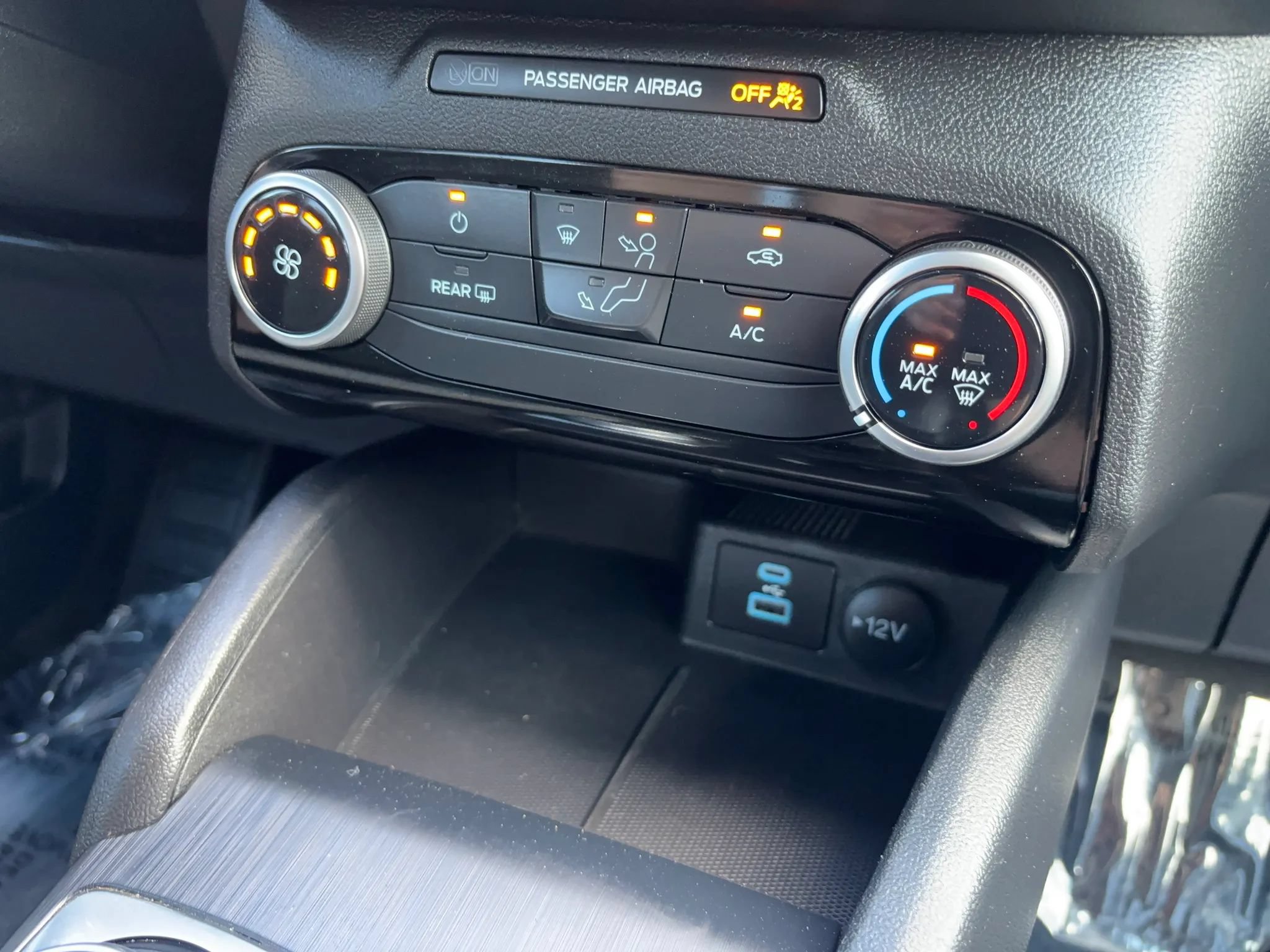 Used 2022 Ford Escape S AWD/4WD image 28