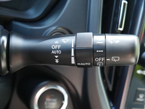 Used 2025 Subaru Forester Limited AWD/4WD image 30