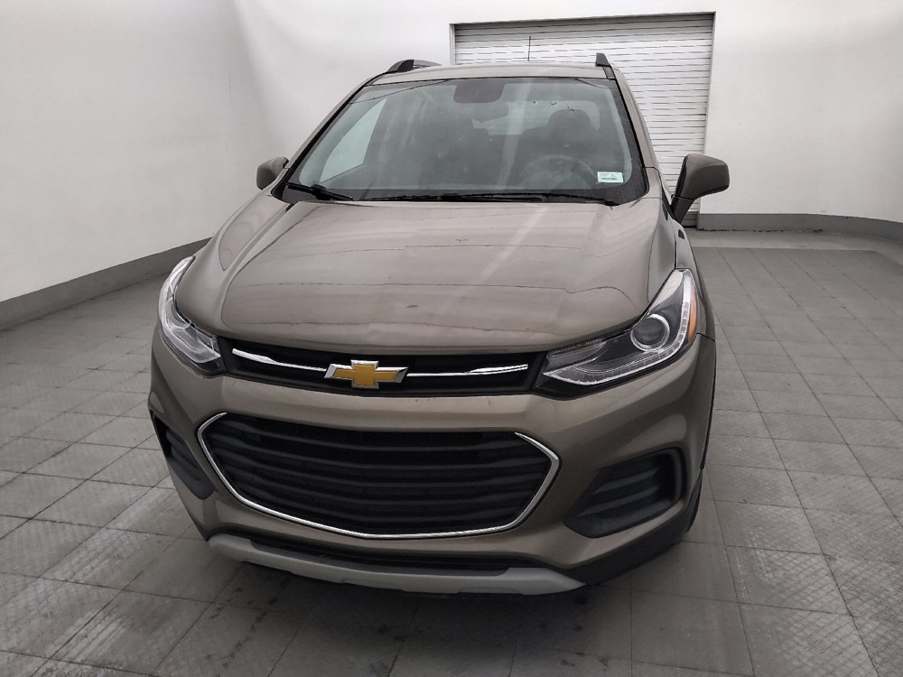 Used 2020 Chevrolet Trax LT w/ Sun & Sound Package FWD image 15
