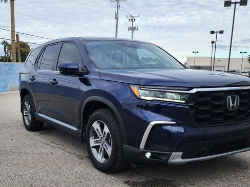 Certified 2023 Honda Pilot EX-L image 17