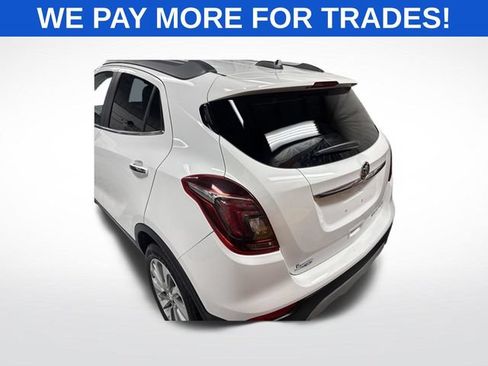 Used 2020 Buick Encore Preferred FWD image 3